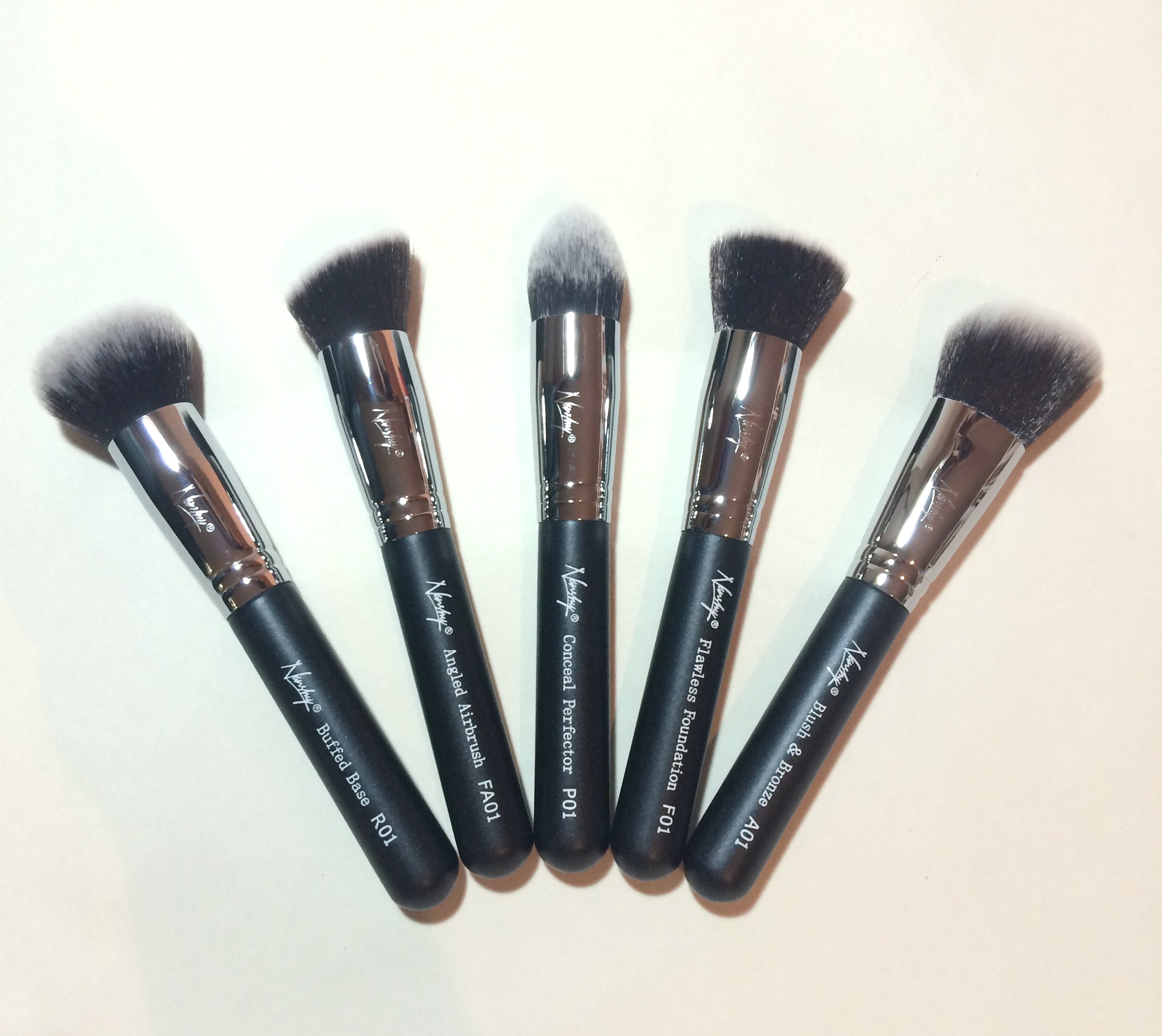 Nanshy Gobsmack Glamorous Face Makeup Brush Set